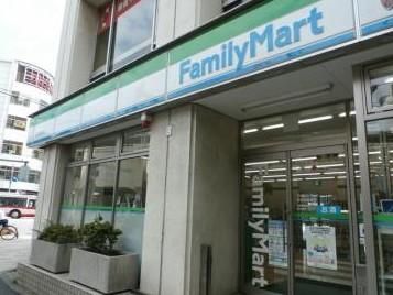 ファミリーマート五反田駅前店の画像