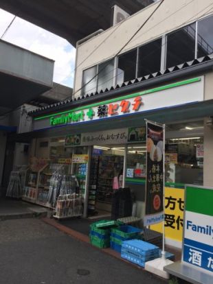 ファミリーマート＆ヒグチ薬局 亀戸東口店の画像