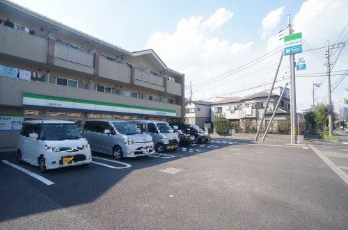 ファミリーマート蕨南町四丁目店の画像