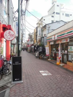 セブン-イレブン高円寺中通商店街店の画像