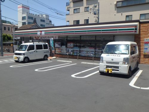 セブンイレブン 大田区千鳥町駅前店の画像