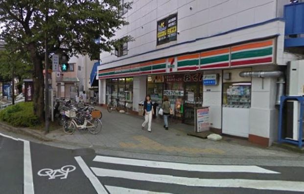 ファミリーマート本牧大里町店の画像