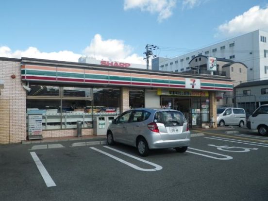 セブン-イレブン八尾北亀井町店の画像