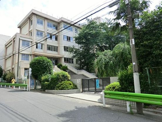 練馬区立大泉小学校の画像