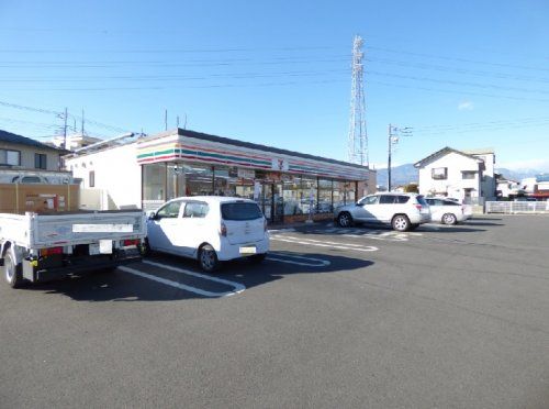 セブンイレブン 甲府上石田３丁目店の画像