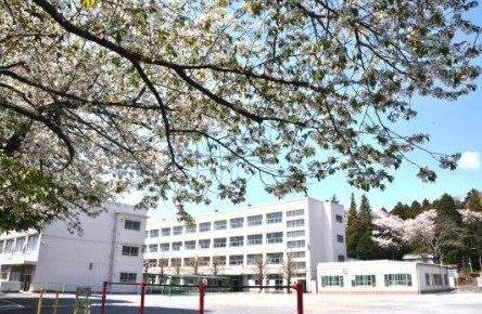 横浜市立岡津小学校の画像
