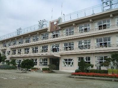  南アルプス市立白根飯野小学校の画像