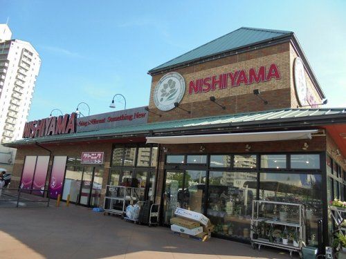 スーパーマーケットNISHIYAMA三田フラワータウン店の画像