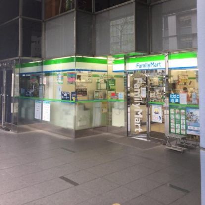 ファミリーマート麹町三丁目店の画像