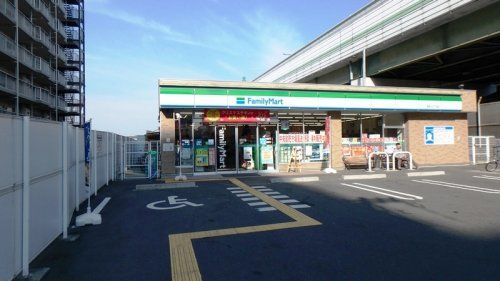 ファミリーマート 福島海老江店の画像