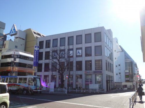 青梅信用金庫 東村山支店の画像