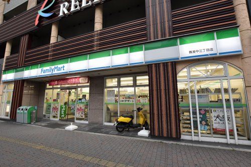 ファミリーマート難波中三丁目店の画像