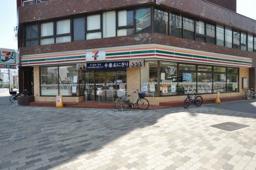 セブン-イレブン大阪九条南２丁目店の画像