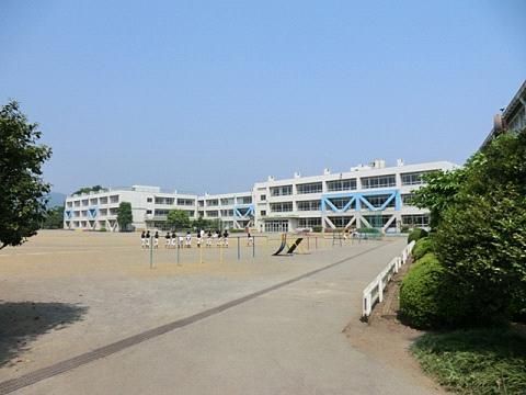 高麗川小学校の画像