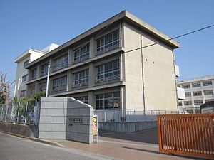 明石市立衣川中学校の画像