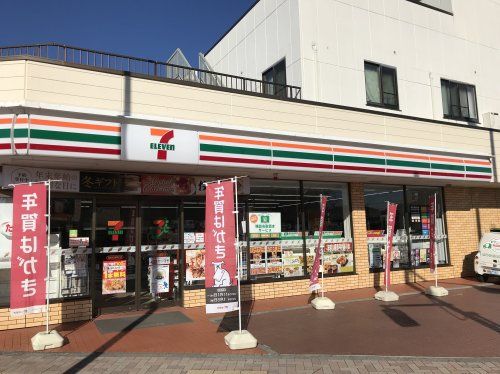 セブンイレブン青梅河辺駅南口店の画像