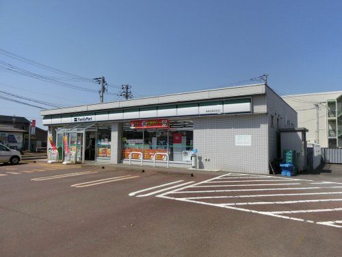 ファミリーマート 新発田高校前店の画像