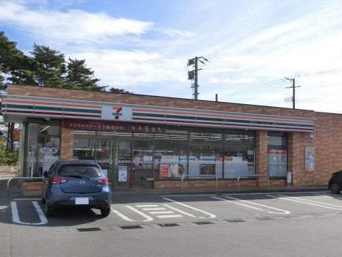 セブン-イレブン 聖籠諏訪山店の画像