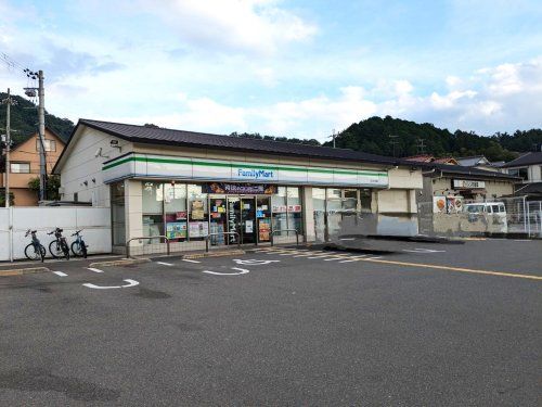 ファミリーマート白川北大路店の画像