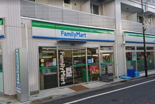 ファミリーマート 丸萬千川駅前店の画像