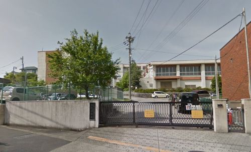 名古屋市立 滝川小学校の画像