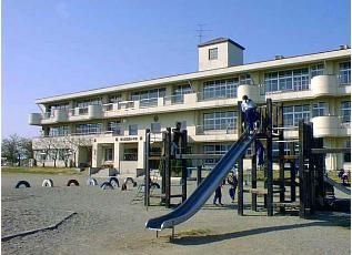 中央市立田富南小学校の画像