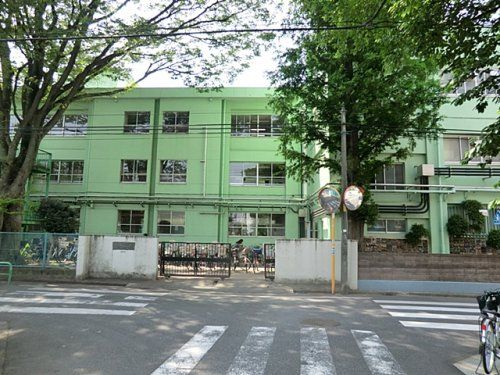 練馬区立旭丘小学校の画像