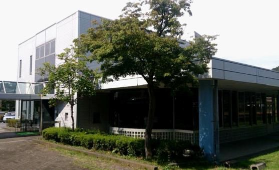鳩山町立図書館の画像