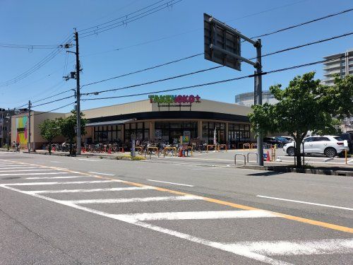 フーズマーケットサタケ 高槻城西店の画像