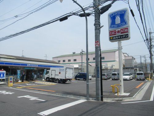 ローソン 東大阪楠根二丁目店の画像