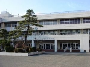 新潟市立亀田西中学校の画像