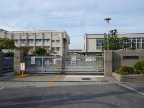堺市立平井中学校の画像