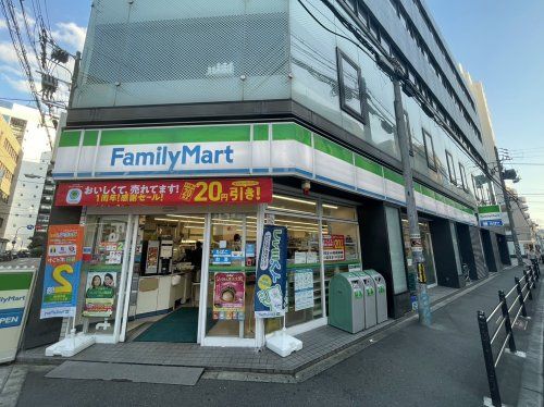 ファミリーマート 四ツ橋北堀江一丁目店の画像