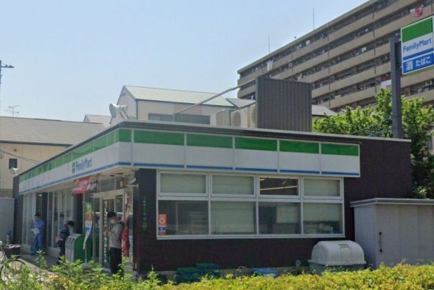 ファミリーマート 泉尾七丁目店の画像