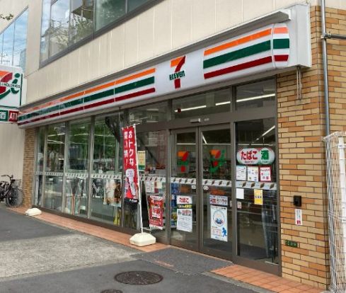 セブンイレブン 大阪中崎町店の画像