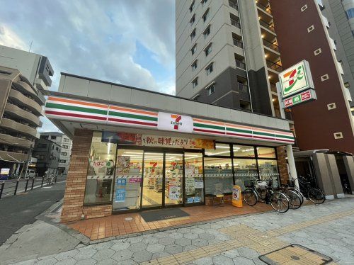 セブンイレブン 大阪北堀江3丁目店の画像