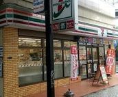 セブンイレブン 大阪久太郎町4丁目店の画像