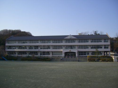 小川町立竹沢小学校の画像