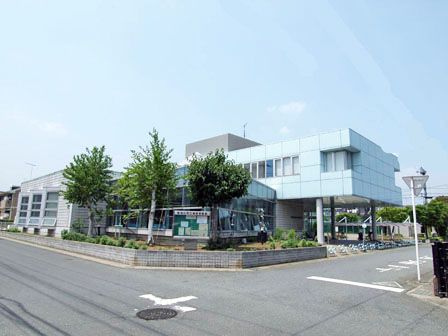 東松山市立 高坂図書館の画像