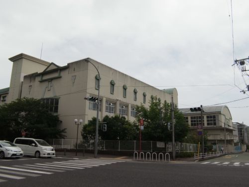 神戸市立 稗田小学校の画像