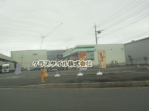 ファミリーマート厚木長谷店の画像