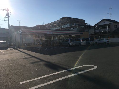 セブン-イレブン東松山箭弓町店の画像