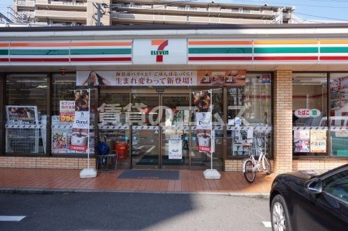 セブン-イレブン福岡高宮駅前店の画像