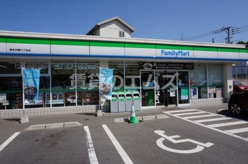 ファミリーマート博多月隈六丁目店の画像