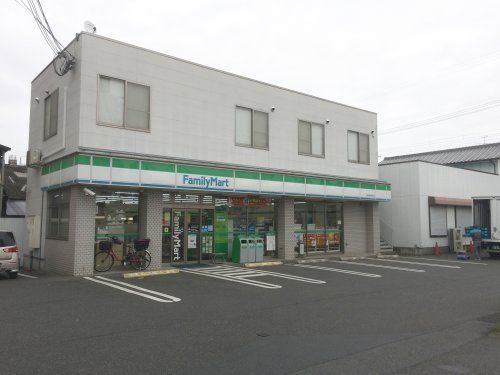 ファミリーマート近鉄筒井駅前店の画像