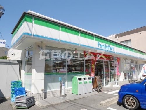 ファミリーマート福岡大楠一丁目店の画像