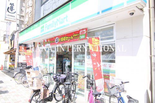 ファミリーマート一之江三丁目店の画像