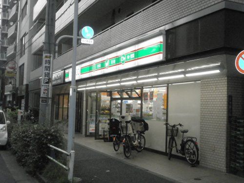 ローソンストア100 北上野二丁目店の画像
