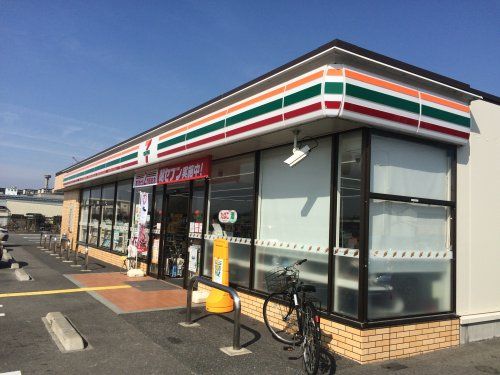 セブン-イレブン 奈良秋篠町店の画像