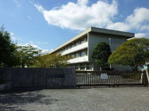 青梅市立吹上小学校の画像